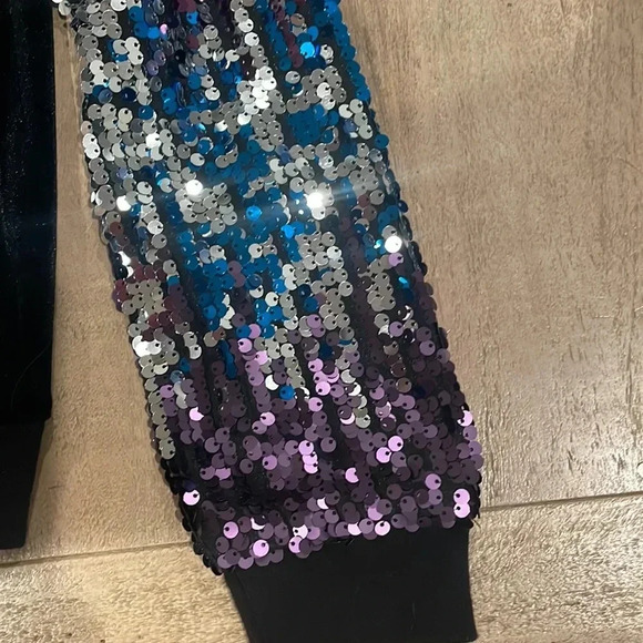 Bebe velvet shirt with sequins sleeves. Size Large (14). - Picture 2 of 6